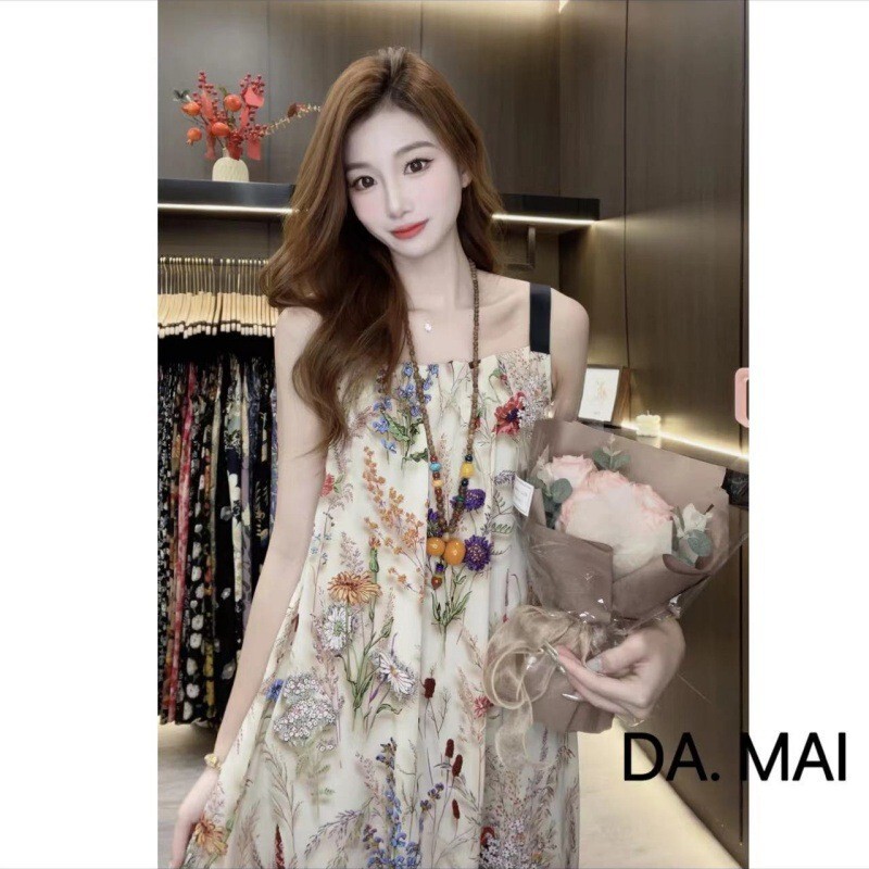 Summer Dress, Women's Mid-Length Skirt, Suspender Skirt, Elegant and Fashionable French Nightgown, Niche Slimming Look and Flesh-Covering Outer Skirt