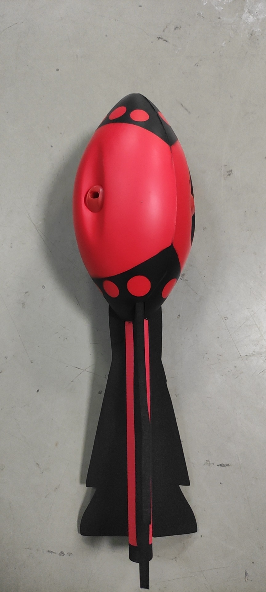 Bola de vuelo PU espuma silbato Bola de dardos Bola de cohete silbato Bola de lanzamiento silbato Bola de presión fábrica directa del pelo