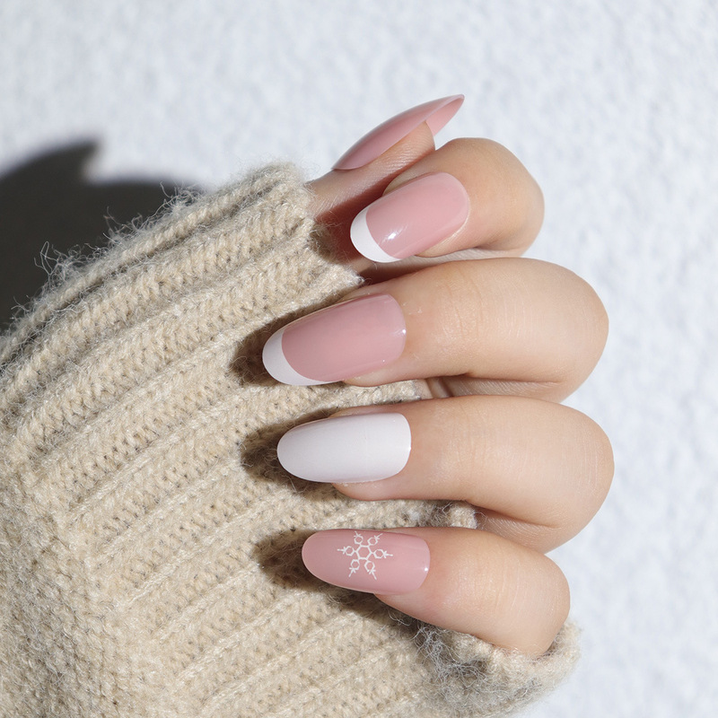 Cross-Border Christmas Manicure Wearable Nails Simple Snowflake French Manicure Finished Fake Nails Manicure Patches Nail Patches