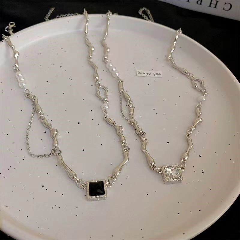 Fashion Rhombus Alloy Plating Womenu0027S Pendant Necklace