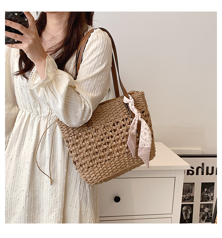 Casual Style Ribbon Large Capacity Drawstring Woven Straw Tote Bag display picture 4