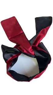 At three o'clock at night, adult colored cloth eye mask wears alternative toy accessories for men and women couple sex toys on behalf of a hair