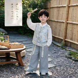 童民族服装;儿童表演服;童汉服
