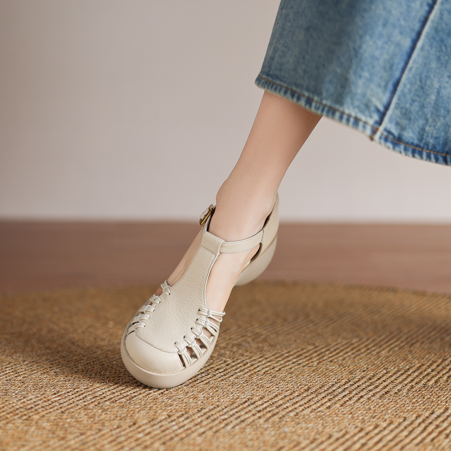 Sandal nữ da cừu mũi bao đế dày quai ngang một chữ kiểu La Mã — đen chi tiết 9