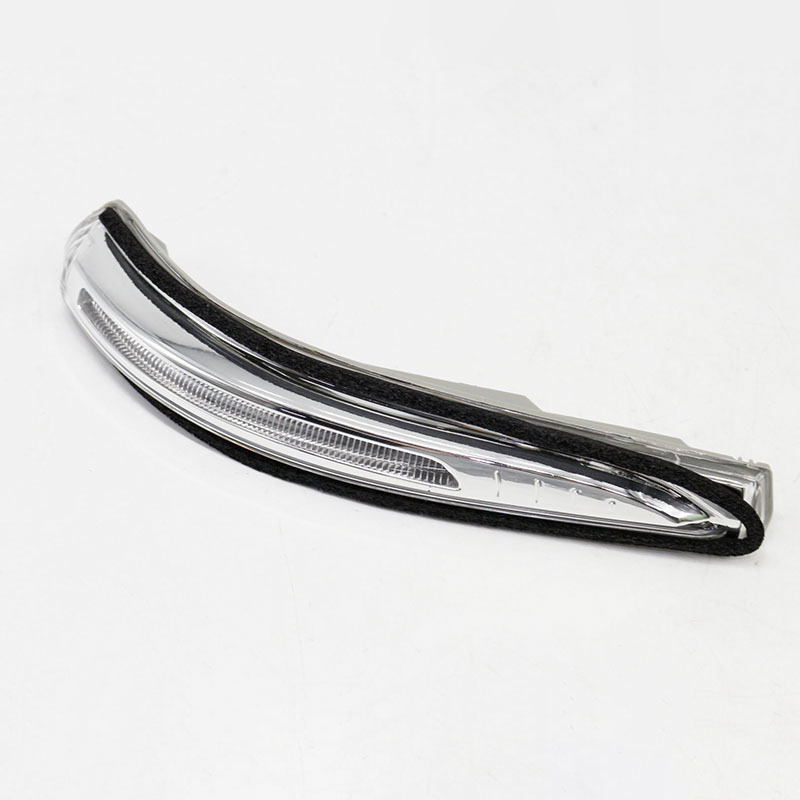 876232W000 is suitable for Hyundai Santa Fe Sport 2013-2015 right rearview mirror turn signal light