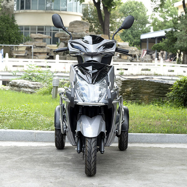 three-wheel pedal for men and women for elderly for adults