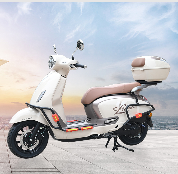 Suitable for Haojue Suzuki Lumi125 Protective Bars, Front and Rear Exhaust Pipe Bumpers, Anti-Fall White Protective Windscreen Modification