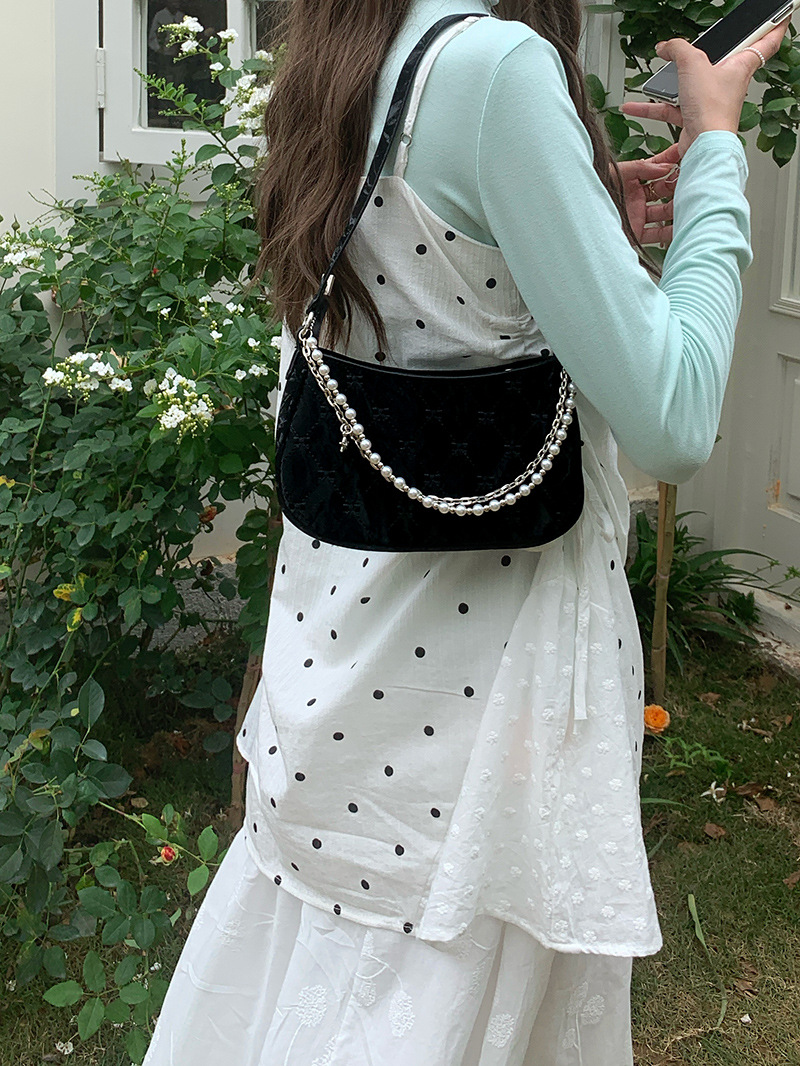181g Weight Pearls, Sewing Thread, Chain Fashion Element Zipper Closure Type Single Shoulder Strap Strap Type Shoulder Bag Bags Type Casual, Daily, Shopping Occasion Pu Leather Material Solid Color, Bow Knot Pattern All Seasons Season Women's Gender Cute Style Square Shape Women's Pu Leather Solid Color Bow Knot Cute Pearls Sewing Thread Chain Square Zipper Shoulder Bag 12