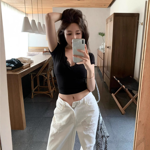 ins sexy pure desire spicy girl V-neck lace splicing belly button short-sleeved T-shirt women's summer short-sleeved slimming short-sleeved women's T trend 