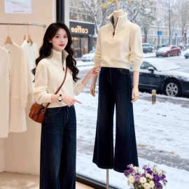 白色半拉链立领针织毛衣长袖T恤女秋冬新款巨好看的冬装内搭上衣