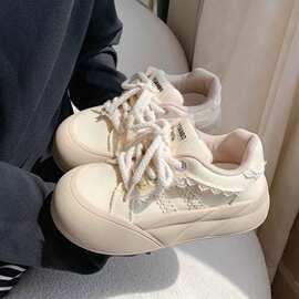 厚底小白鞋女2026爆款新款面包鞋百搭秋冬休闲帆布鞋学生运动板鞋