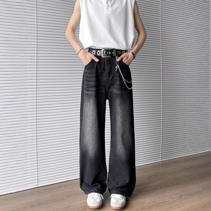 Vintage Whiskered Washed Curved Hem Jeans for Men, Straight American Style, Slightly Flared Cleanfit Pants, Floor-Length, Loose Fit