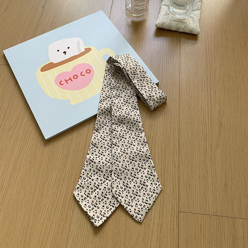 Bufanda de seda, tira larga, sentido de alta gama, nueva bufanda floral de verano, camisa y corbata, bufanda pequeña delgada, cinturón con cordones