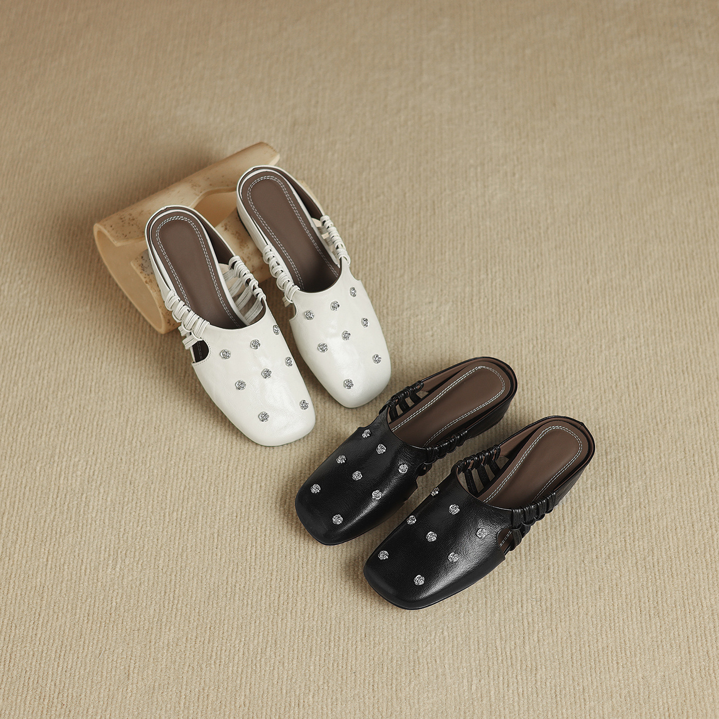 Dép sandal nữ quai chữ V mũi hoa, gót xuồng da dê, đế bệt thoải mái — đen chi tiết 3