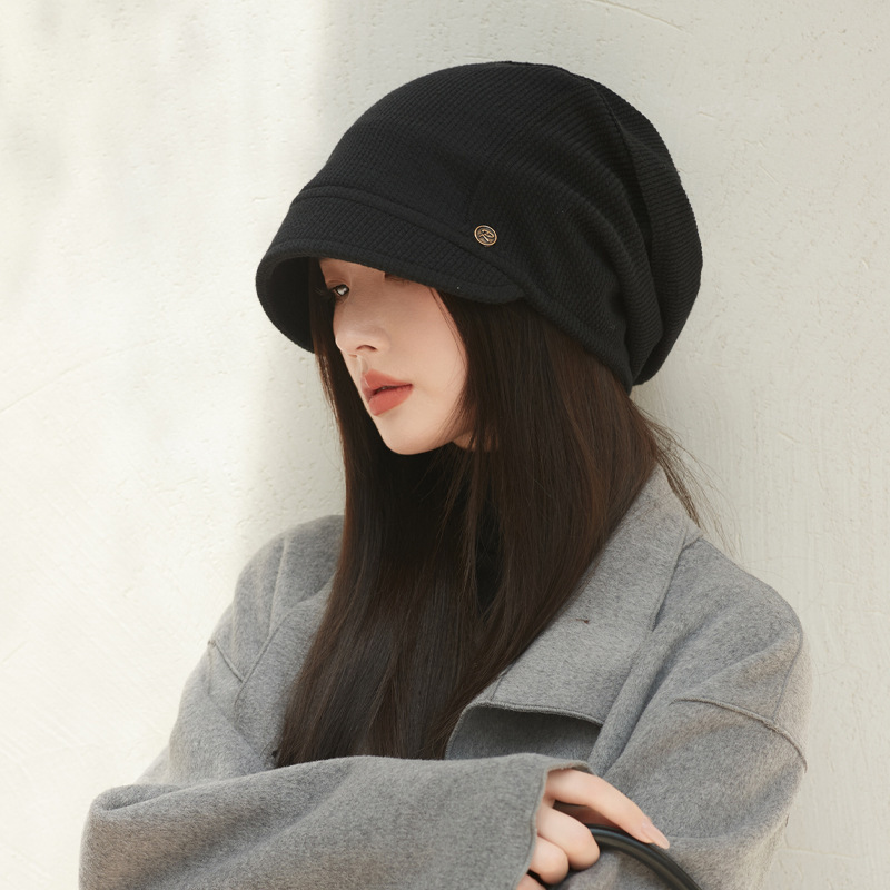 Korean-style autumn and winter retro beanie, suitable for larger head sizes, makes the face appear smaller, a versatile and casual hat for women, and a warm, layered beanie Korean-style autumn and winter retro beanie, suitable for larger head sizes, makes the face appear smaller, a versatile and casual hat for women, and a warm, layered beanie