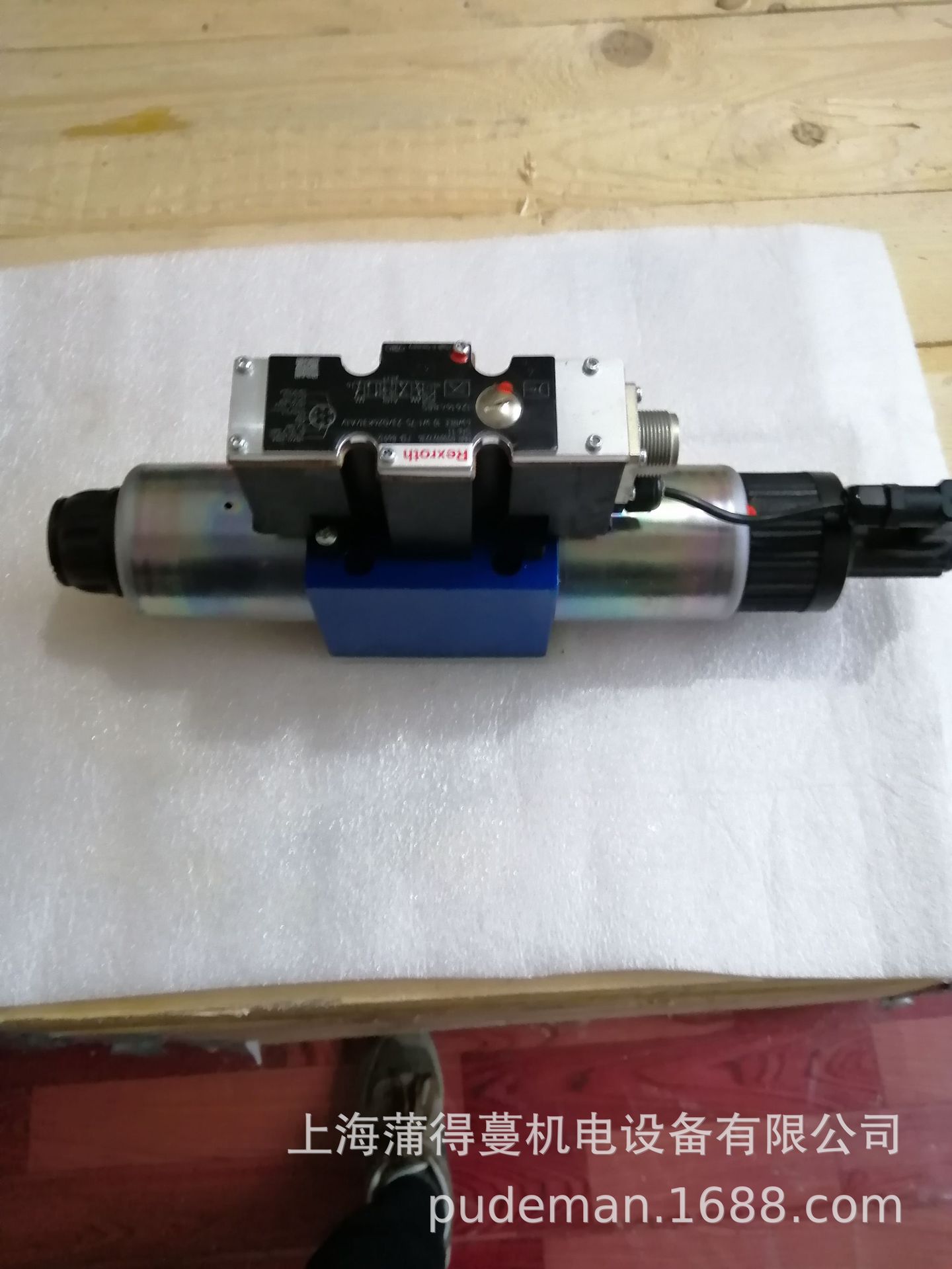 R900902940   4WRA 6 E30-2X/G24N9K4/V德国力士乐比例阀