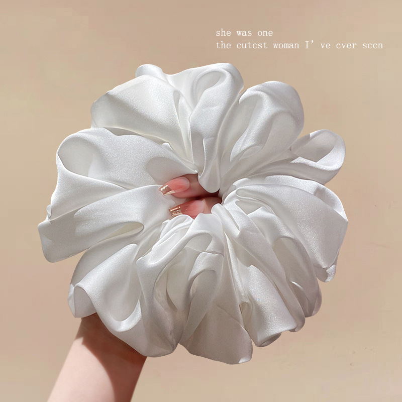 하얀색