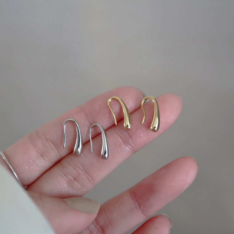 Europa y los Estados Unidos explotaron gota de agua simple pendientes compactos femeninos estilo de moda retro personalidad gancho de orejas agujeros de orejas de orejas