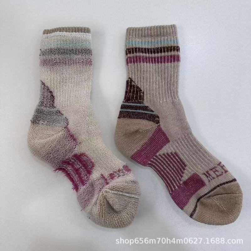 Winter Thick Merino Wool Thermal Hiking Casual Unisex Crew Socks for Running and Outdoor Hiking 2