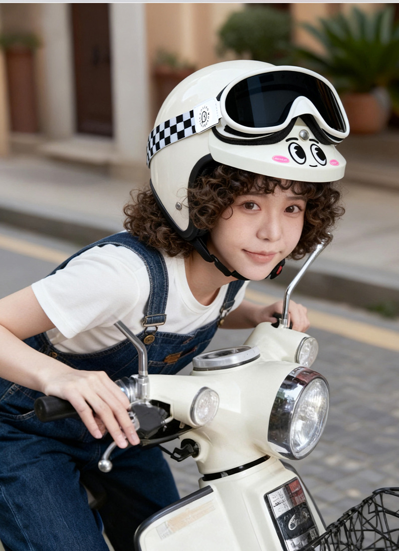 Cute Retro Helmet with Brim, Three-Button Style, Fashionable and Adorable, Universal Helmet Accessory, Small Helmet Body for Motorcycles