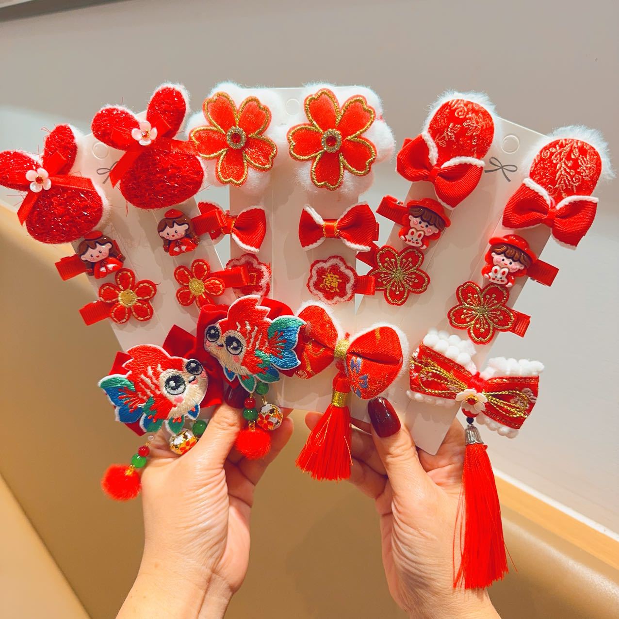 2025 Año Nuevo niños clip de pelo niñas arco tarjeta de pelo de Año Nuevo chino ropa de estilo Han niñas tocado de Año Nuevo