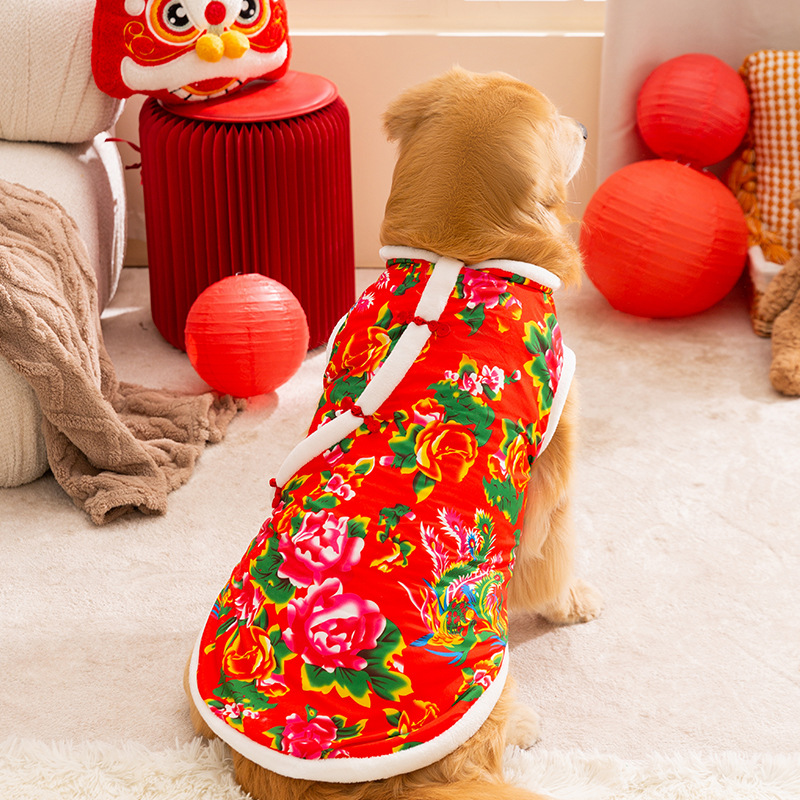 Otoño y invierno perros de tamaño mediano y grande cabello dorado perros de estilo nacional noreste chaqueta de algodón de flores perros de Año Nuevo ropa de perros de mascotas