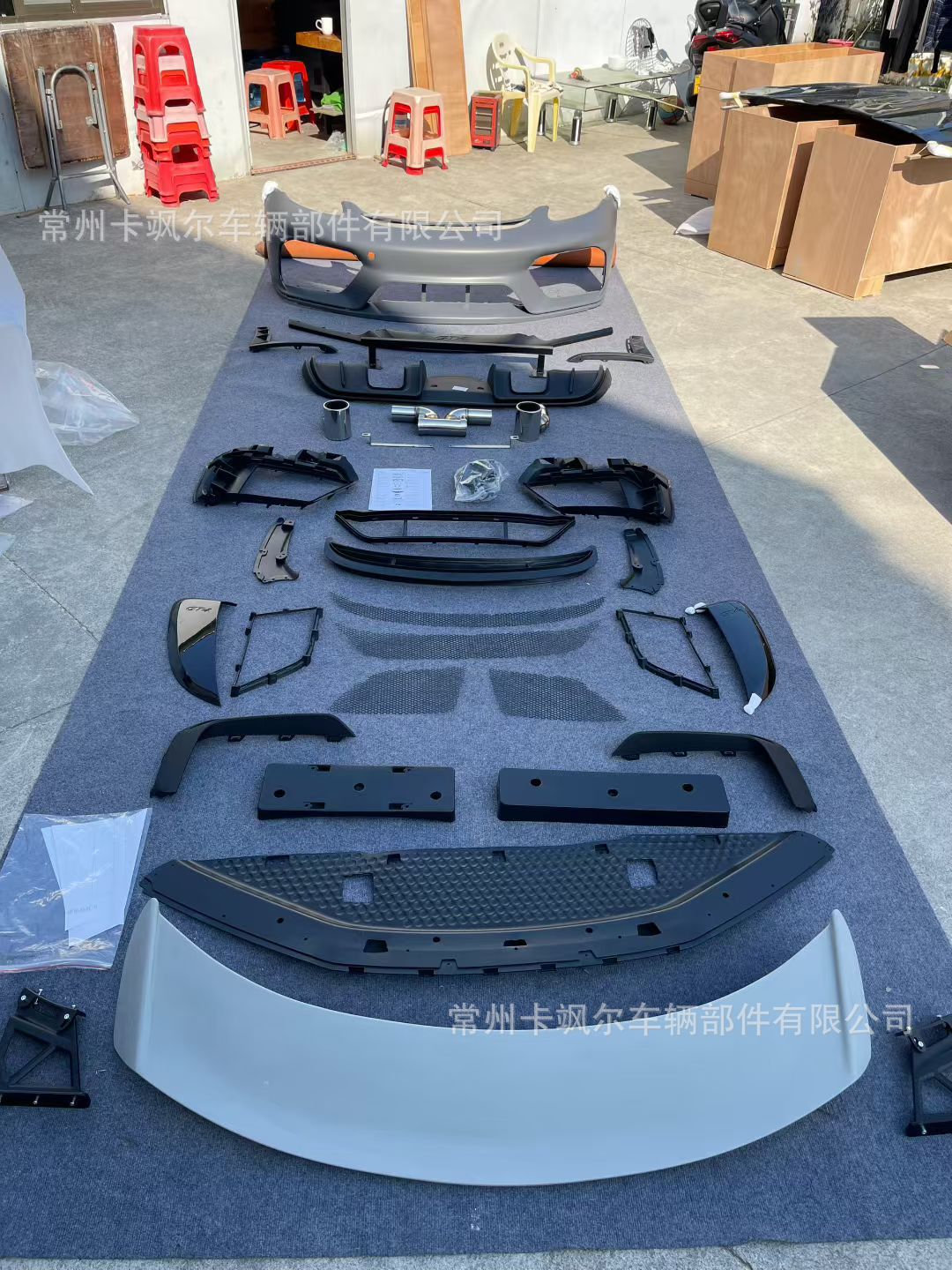 Suitable for Porsche 718 (982) Modified Gt4 Rs Body Kit