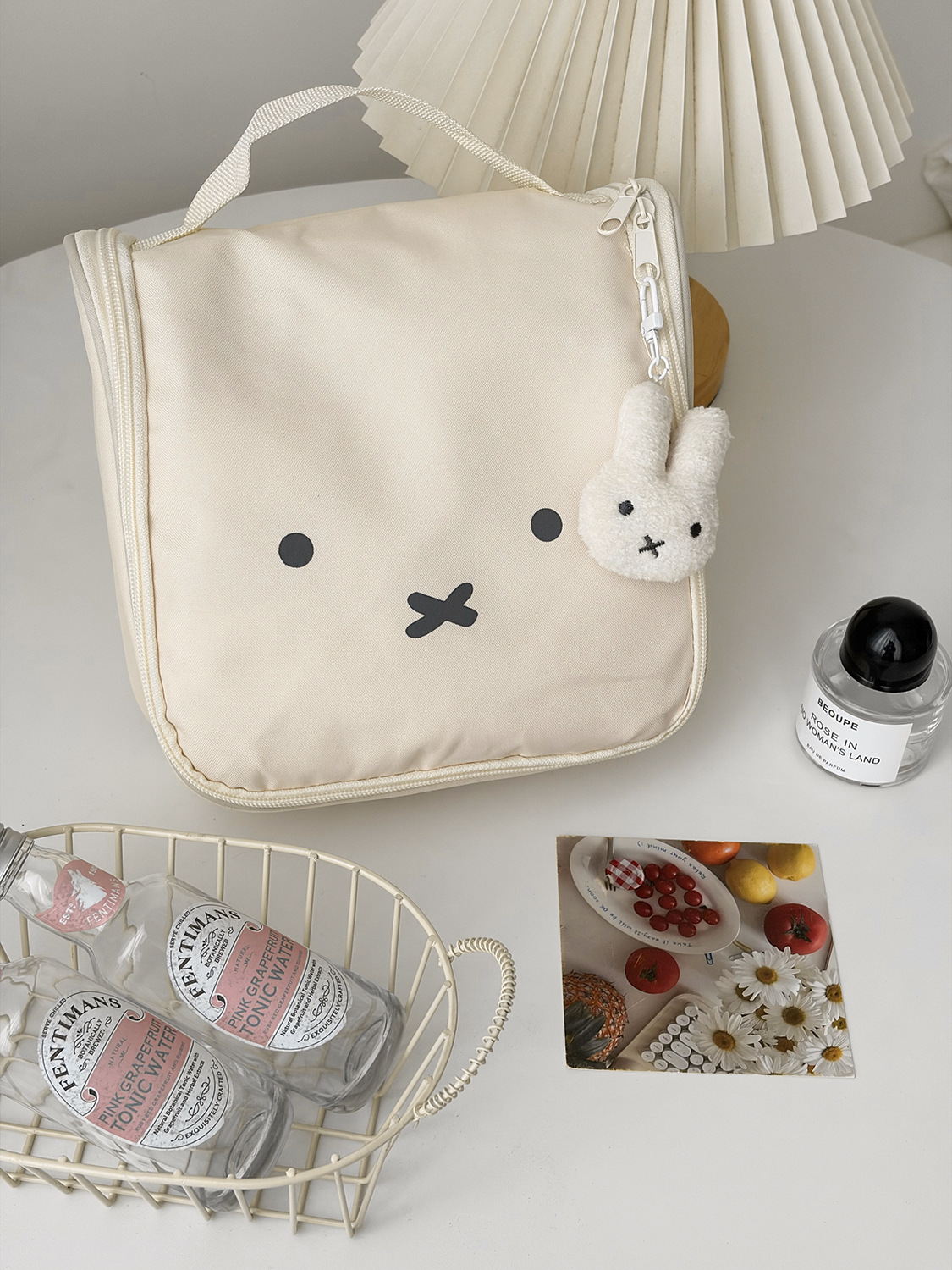 Bagos de maquillaje de conejo de arroz lindos nuevos bolsos de maquillaje portátiles multicapa de partición bolsa de almacenamiento multifuncional de viaje portátil