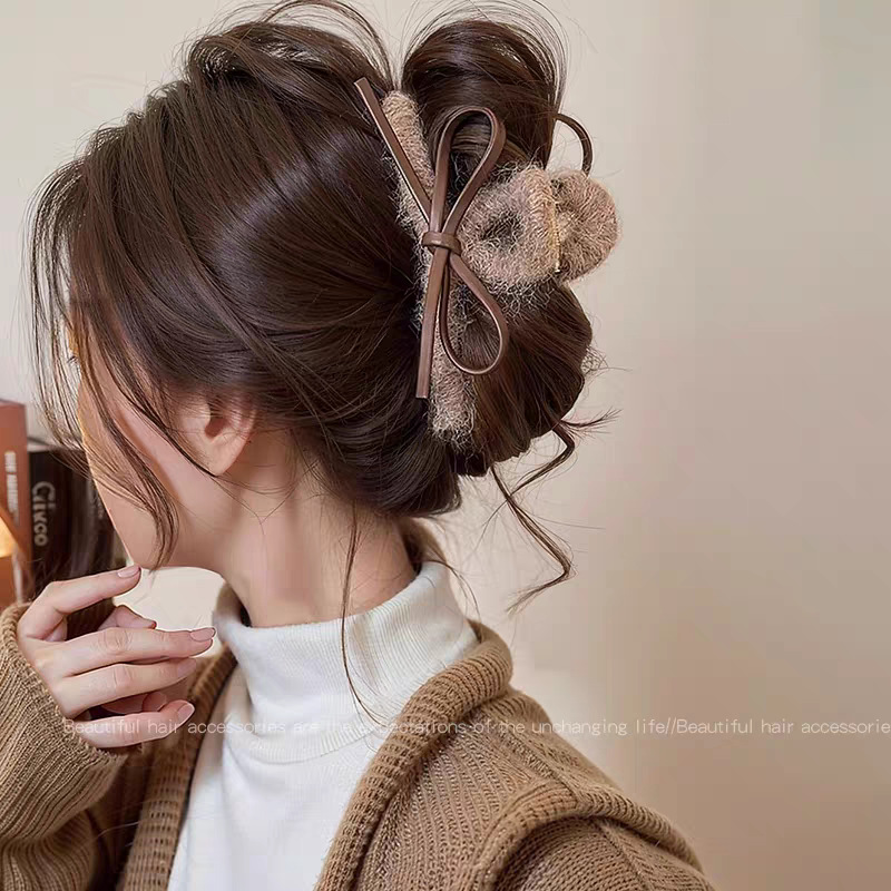 32#Brown wool bow about 12cm