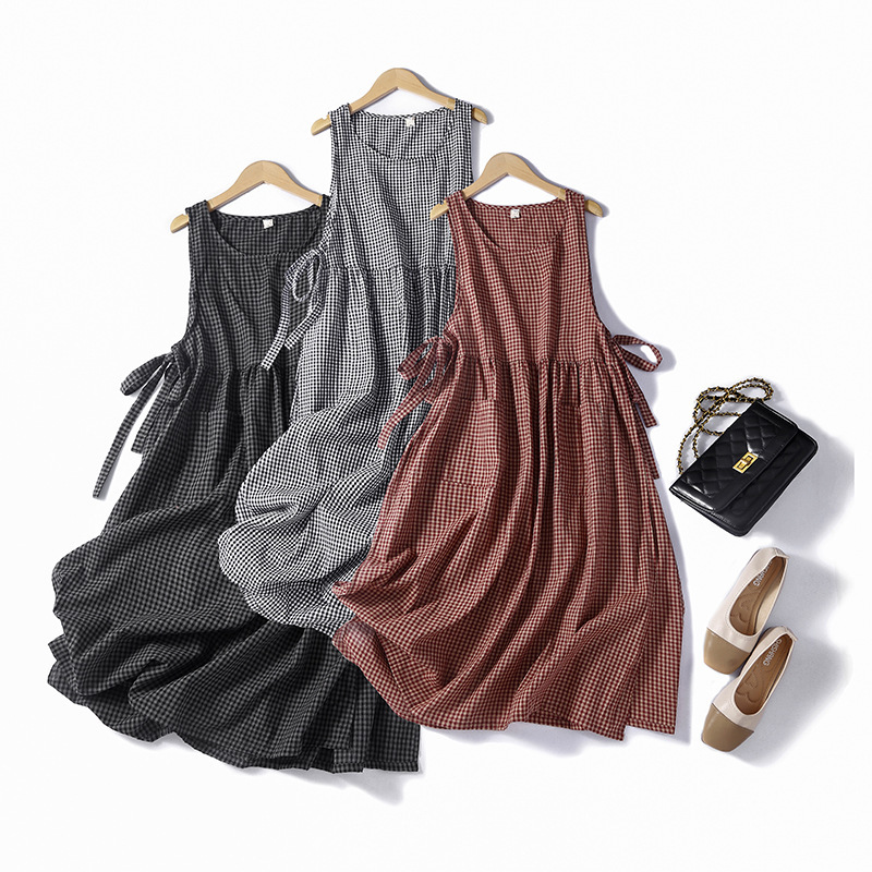 Retro Plaid Vest Dress for Women, Summer Japanese-Style Artistic Layered Cotton and Linen Dress, Mid-Length Dress That Covers the Body Retro Plaid Vest Dress for Women, Summer Japanese-Style Artistic Layered Cotton and Linen Dress, Mid-Length Dress That Covers the Body