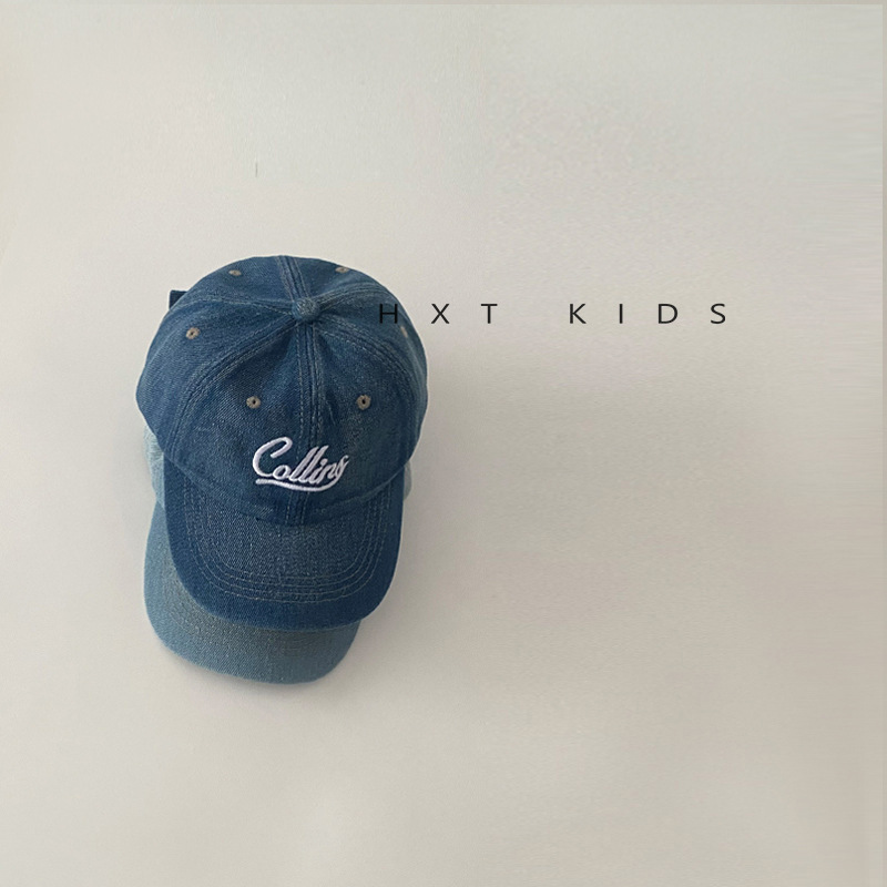 Children's baseball cap with letters