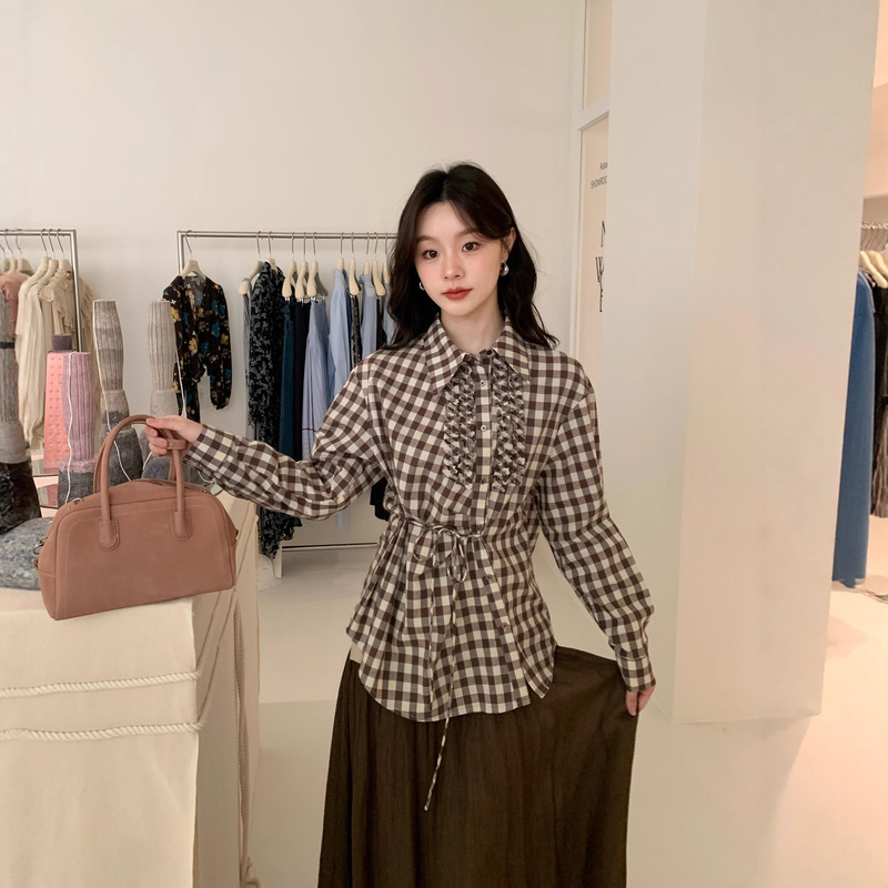 Interpreting Beauty Newopen 25 Autumn Artistic Retro Style Lace-Up Asymmetrical Placket Long-Sleeve Plaid Shirt for Women F6105