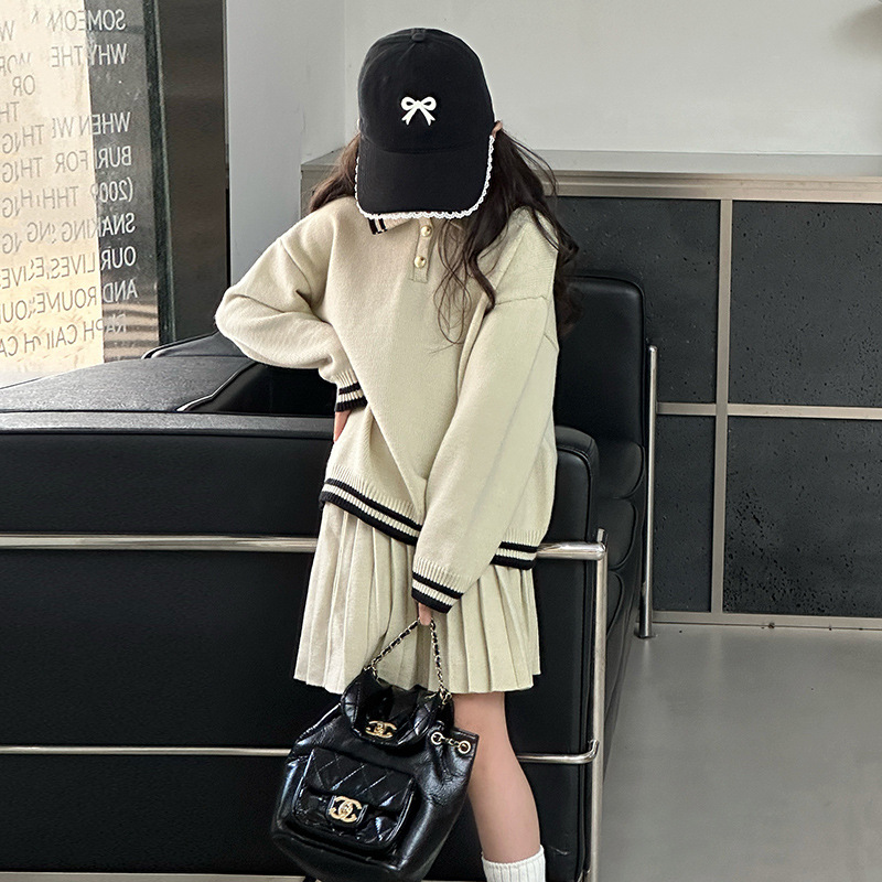 소녀의 2024 대학 스타일 게으른 폴로 칼라 스웨터 높은 허리 스커트 세트 플리츠 스커트 세트 트렌디