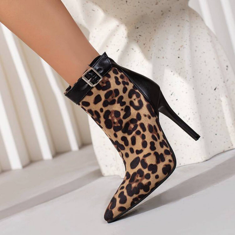 Новые женские сапоги на каблуках на высоком каблуке женские сапоги