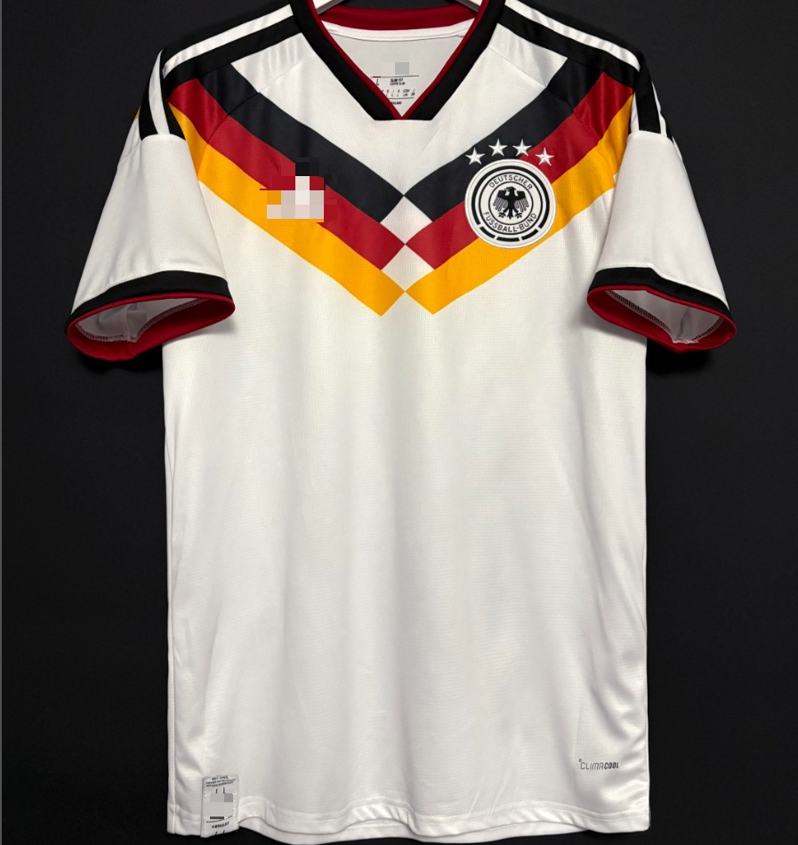 2025 temporada de fans de verano ropa deportiva de fútbol masculina fibra de poliéster transpirable ropa de secado rápido tres estándar completos