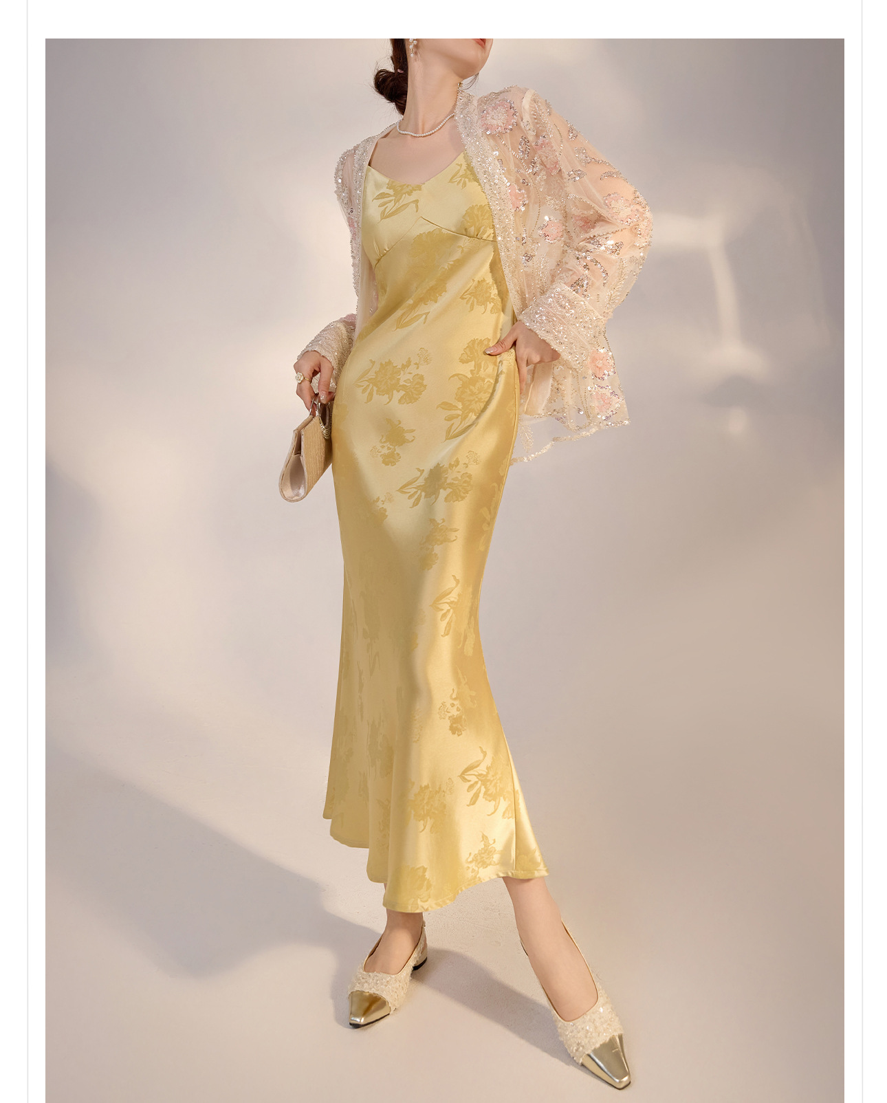 Áo khoác nữ phong cách dân tộc đính sequin jacquard khoét rỗng mỏng cao cấp M5026 — Màu mơ chi tiết 9