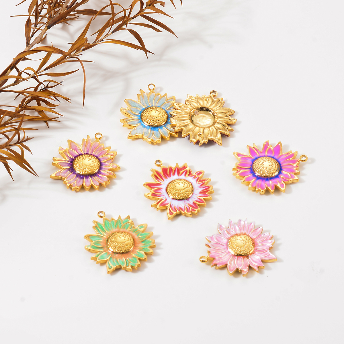 304 Stainless Steel Material 3 Pieces 304 Stainless Steel PVD Coated Sun Flower Pendant DIY Jewelry Accessories