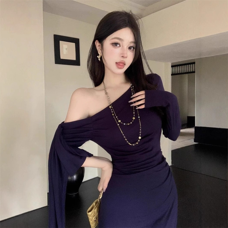 Blue Asymmetrical Slanted Shoulder Ribbon Dress for Women, French Style Waist Slimming Look, Beautiful Pleated Hip-Hugging Long Skirt