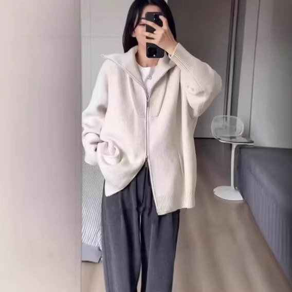 Korean-Style High-Neck Double-Zip Sweater Coat for Women, Autumn and Winter Loose Lazy Style Versatile Lapel Knit Cardigan Korean-Style High-Neck Double-Zip Sweater Coat for Women, Autumn and Winter Loose Lazy Style Versatile Lapel Knit Cardigan