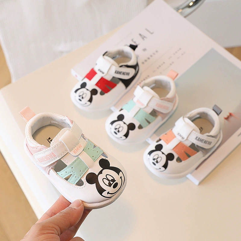 Новые детские сандалии, детская обувь, нескользящая обувь для малышей, сабо на мягкой подошве для мальчиков и девочек, функциональные не падающие.