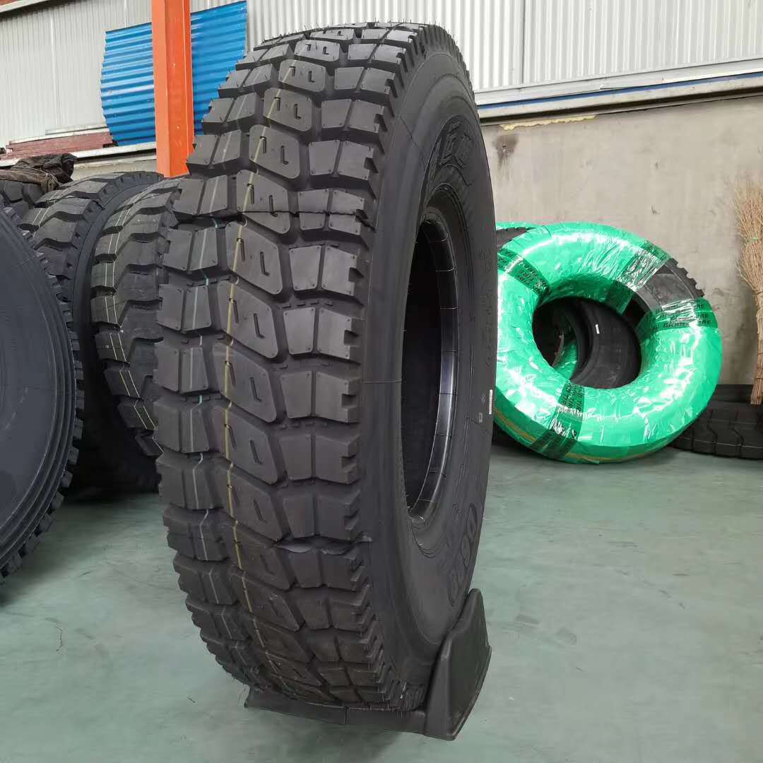 汽车轮胎1200R20钢丝胎中短途自卸车搅拌车轮胎重载耐磨1200r20