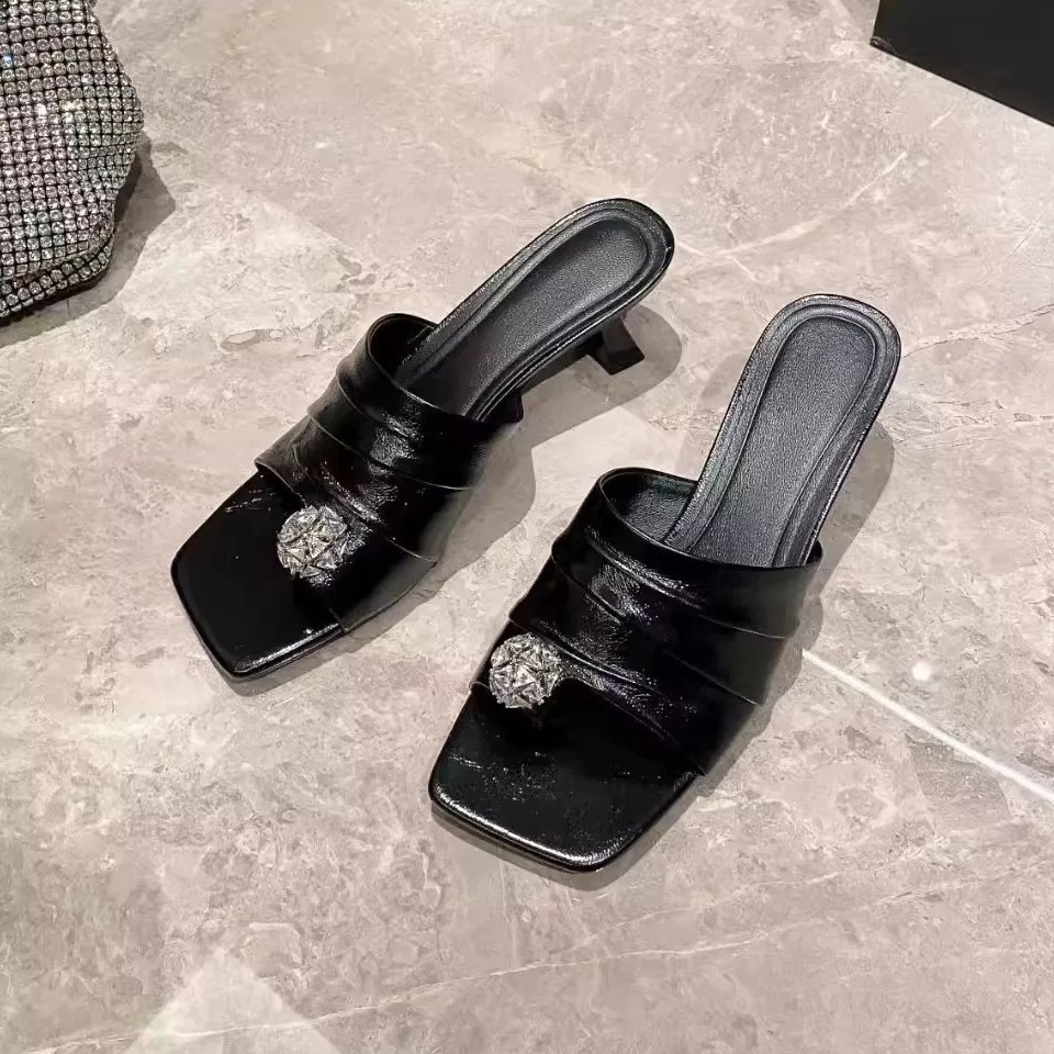 Sandal cao gót nữ mũi vuông đính đá gót thô 9 cm — màu đen, màu trắng