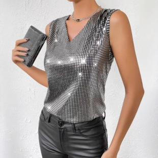 2025�W���羳���uͨ���R�d�ļ�ҹ��W���W��U�o�䱳������T��Ů