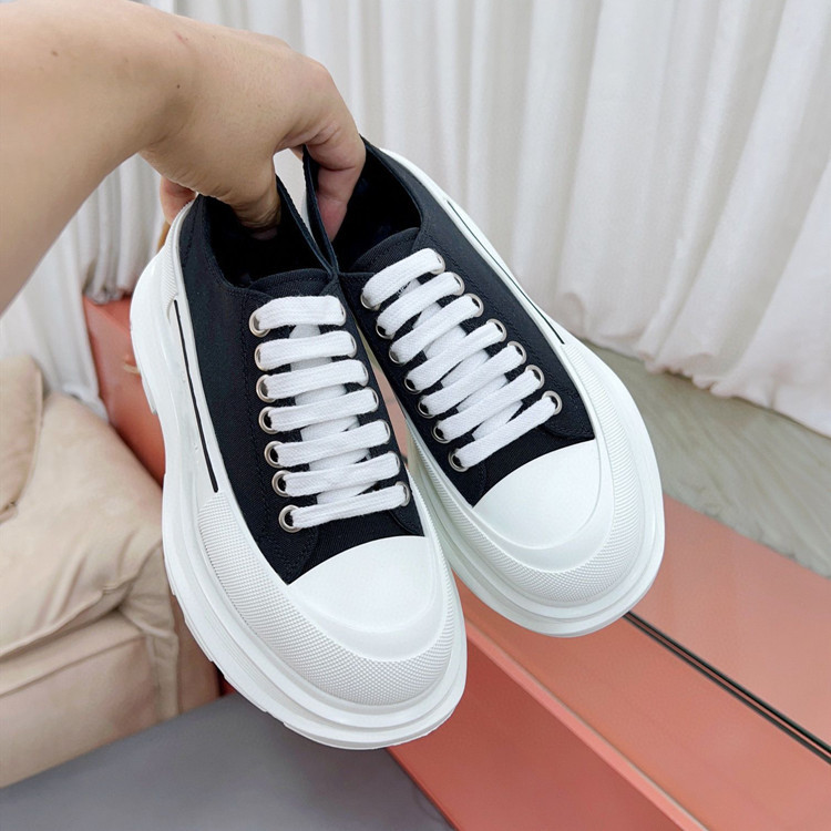 High-end quality color matching thick-soled canvas shoes women's new high-rise daddy shoes casual versatile white shoes