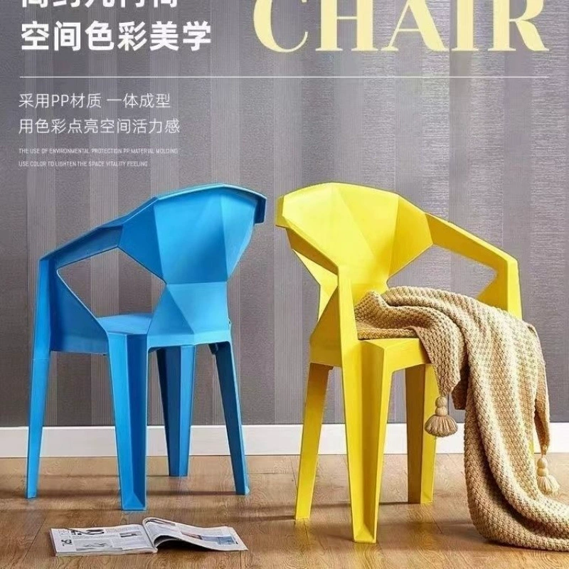 Стулья с утолщенной пластиковой спинкой в ​​ряды, креативные простые табуреты для улицы, домашние стулья для барбекю и маджонга на ночном рынке