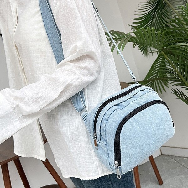 Large-capacity denim shoulder bag, washed denim crossbody bag, fashionable and trendy denim bag for women Large-capacity denim shoulder bag, washed denim crossbody bag, fashionable and trendy denim bag for women