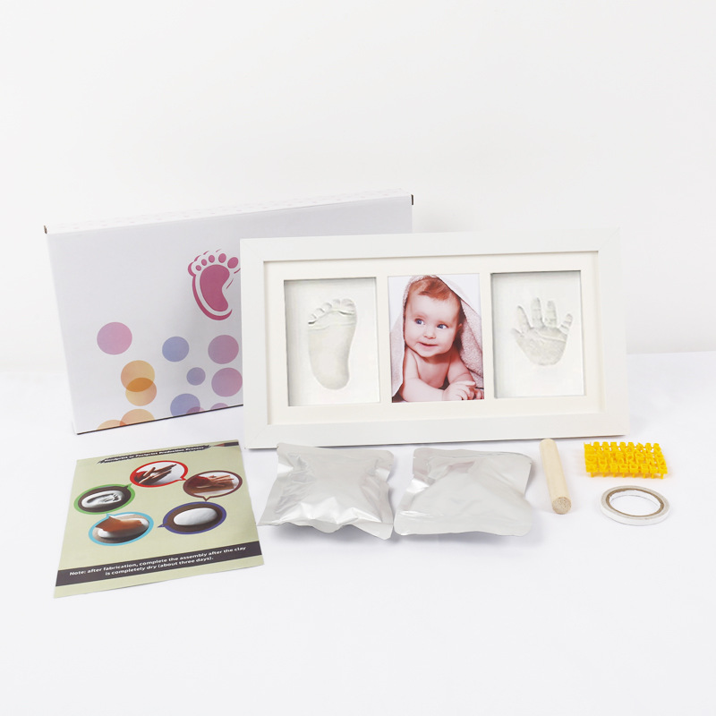 손과 발 잉크 패드 사진 프레임 + 흰색 점토 + 문자판 + 나무 막대기 + 양면 테이프