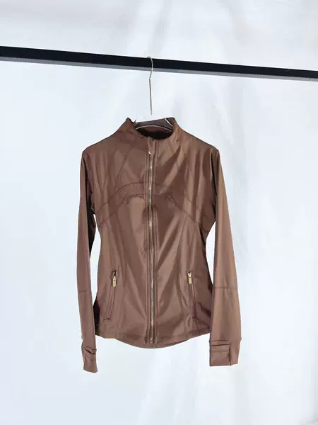 Long jacket with zipper