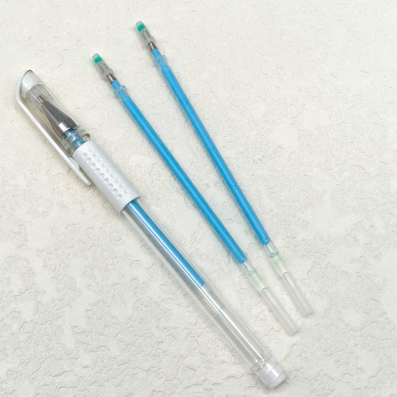入れ墨の刺繍の用品の位置决めのペンの眉毛の油性のマークのペンの定型化の防水の持続的な防麻のマーカーのペンの入れ墨のツール|undefined