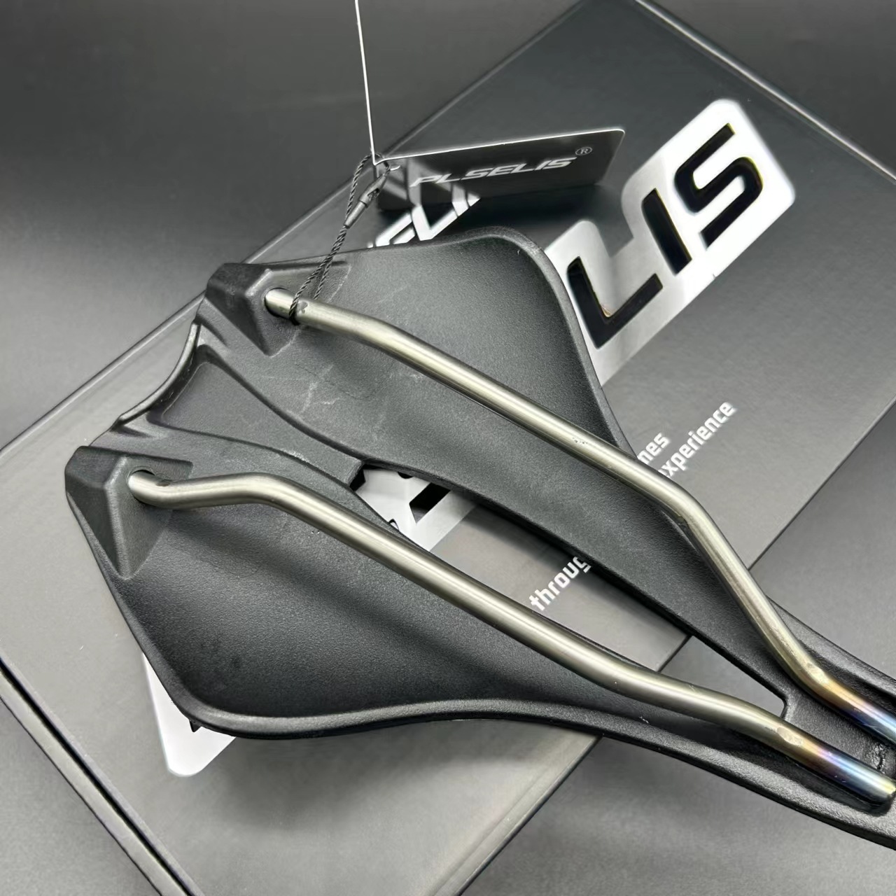 PLSELIS Mountain Bike Titanium Bow Racing Hollow Breathable Ultra-light Comfortable Saddle_voghion.com